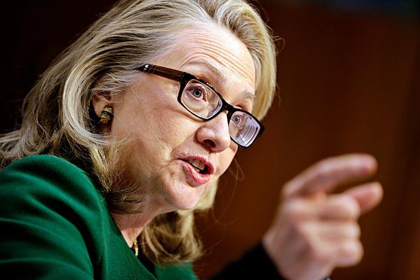 Hillary says private email was 'convenient'