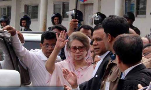 Khaleda Zia arrives in Court