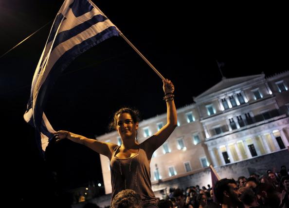 Greece votes show 'No' vote ahead by small margin
