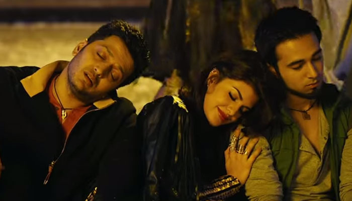 Riteish, Jacqueline and  Pulkit dance to 'Saturday Night' in 'Bangistan'