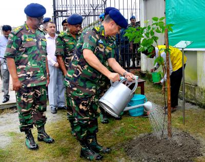 Army chiefcShafiul Huqc  inaugurate  tree plantation of Bangladesh Army
