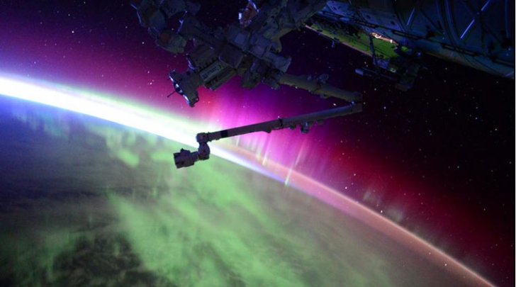 NASA astronaut Scott Kelly has tweeted stunning visuals 