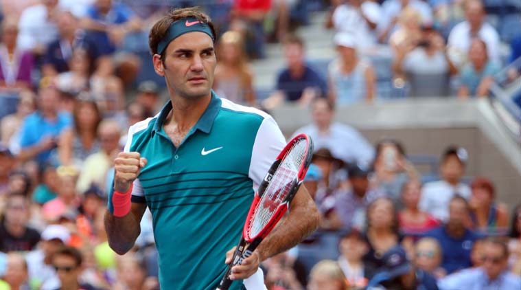 Roger Federer romps into second round