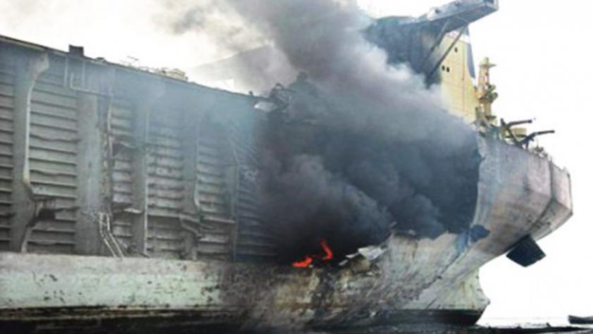 4 injured  at Chittagong  ship breaking yard by Cylinder blast 