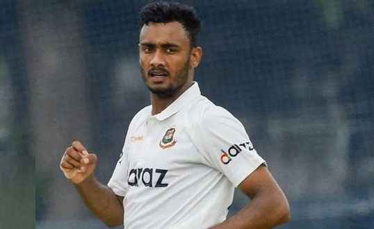 শরিফুলের আঘাতে স্বস্তি ফিরলো বাংলাদেশ শিবিরে দেখেনিন সর্বশেষ স্কোর