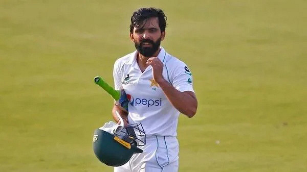আবারও ফাওয়াদের অবিশ্বাস্য ব্যাটিং দেখলো ক্রিকেট বিশ্ব