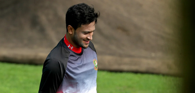 ব্রেকিং নিউজ: তামিম মাহমুদউল্লাহর পরিবর্তে তিন ফরম্যাটে নতুন অধিনায়ক সাকিব