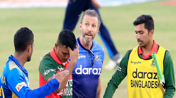 মাথায় আঘাত পাওয়া সাইফউদ্দিনের সর্বশেষ অবস্থা জানালেন বিসিবির প্রধান চিকিৎসক দেবাশীস