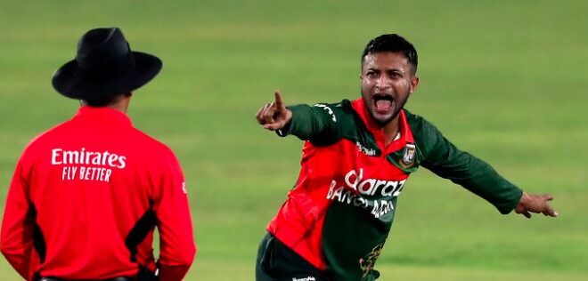 এক সাথে ২ রেকর্ডে নাম লিখলেন সাকিব