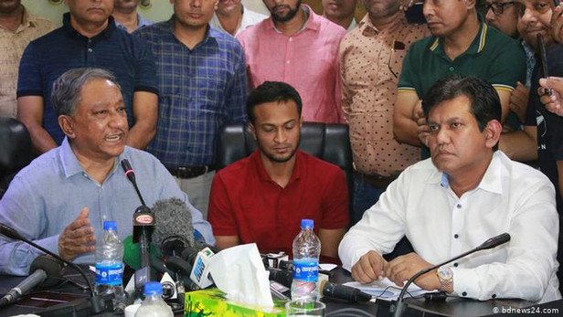 ব্রেকিং নিউজ: হঠাৎ করে বিসিবিতে সাকিব