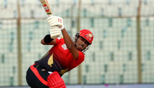১৫৬ স্ট্রাইক রেটে ব্যাট করে ফিরে গেলেন সৌম্য