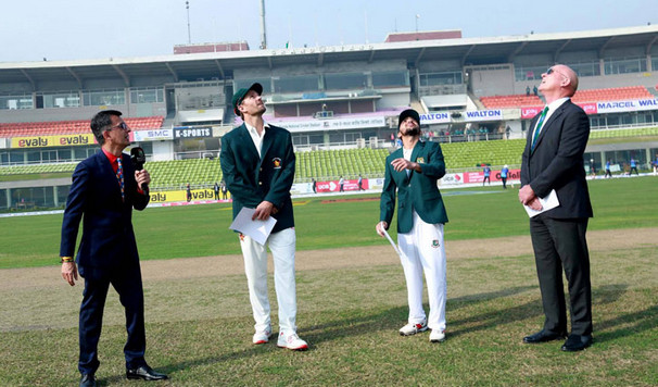এইমাত্র শেষ হলো বাংলাদেশ ও জিম্বাবুয়ের টেস্ট ম্যাচের টস