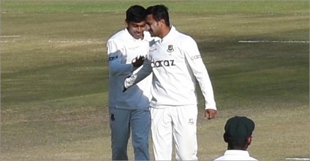 হাসান আলি ও শাহিন আফ্রিদির জায়গাই মিরাজ-সাকিব, ইতিহাসের পূনার্বৃতি