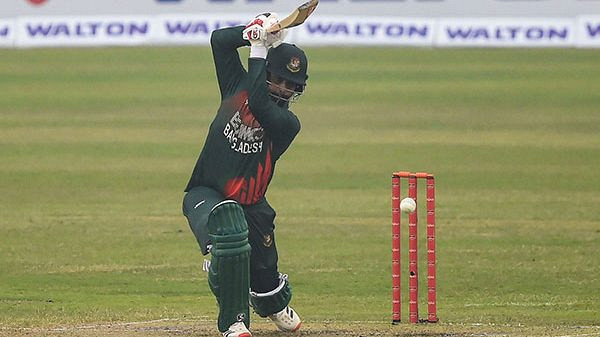 টস শেষ ব্যাটিংয়ে বাংলাদেশ, দেখেনিন বাংলাদেশের একাদশ