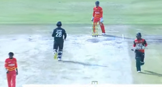 ২১ ওভার শেষে দেখেনিন বাংলাদেশের সংগ্রহ