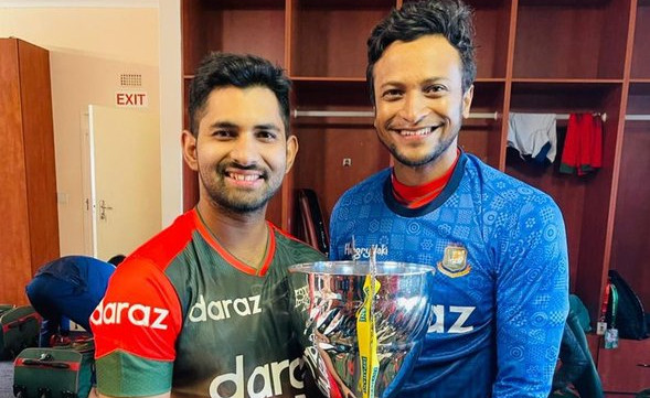ব্রেকিং নিউজ: শামিম প্রশংসায় টুইটারে ঝড়