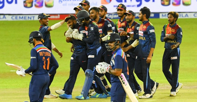 অবিশ্বাস্য টি-২০তে শ্রীলঙ্কার বিপক্ষে সর্বনিম্ন রানে অল আউটের লজ্জার রেকর্ড গড়লো ভারত