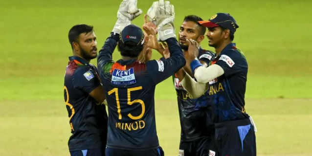 অবিশ্বাস্য টি-২০ তে ৮১ রানে ম্যাচে ভারতকে উড়িয়ে দিলো শ্রীলঙ্কা