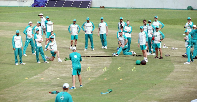 অস্ট্রেলিয়ার কড়াকড়ির নামে এই যেন বাড়াবাড়ি