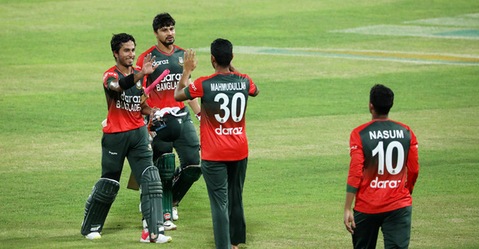 অধিনায়কের অস্থার প্রতিদান দিলেন আফিফ সোহানরা