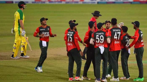 শর্ত, শর্ত, শর্ত: খেলা দেখানোর জন্য উল্টো চেয়েছিল অস্ট্রেলিয়া