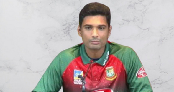 বিশ্বের সবচেয়ে সেরা ক্রিকেটারের নাম জানালেন মাহমুদুল্লাহ রিয়াদ