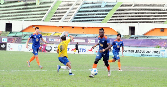 গোলহীন ম্যাচে হাতাহাতি ও মারামারির মধ্যে শেষ হলো ম্যাচ
