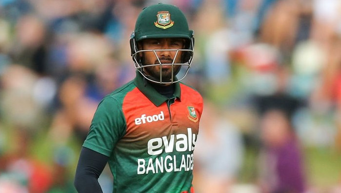 সমালোচনার রান করেই দিতে চান মিঠুন