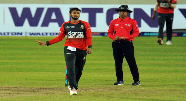 মাঠে নামলেন সাকিব