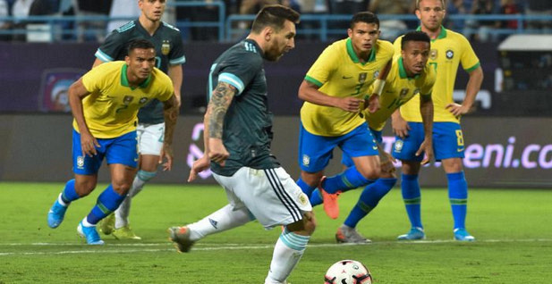 ৯ তারকাকে ছাড়াই আর্জেন্টিনার বিপক্ষে মাঠে নামছে ব্রাজিল, দেখেনিন সময়