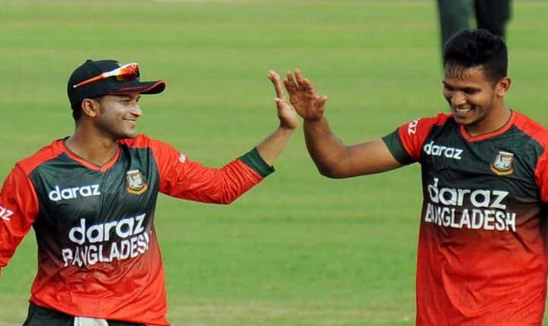 আউট, আউট, আউট, সাইফউদ্দিনের জোড়া শিকার