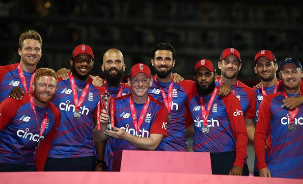 চমক দিয়ে বিশ্বকাপ স্কোয়াড ঘোষণা করলো ইংল্যান্ড