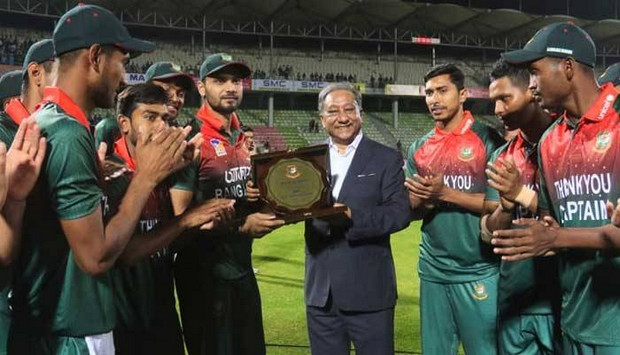 ব্রেকিং নিউজ: ক্রিকেট নিয়ে নতুন ঘোষণা দিলেন মাশরাফি