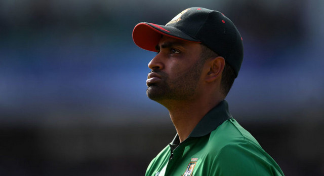 দেশ ছাড়বেন তামিম
