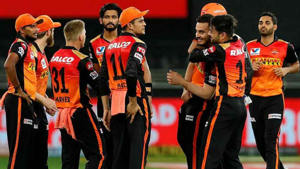 আইপিএলে নেমে এলো শোকের কালো ছায়া মারা গেলেন