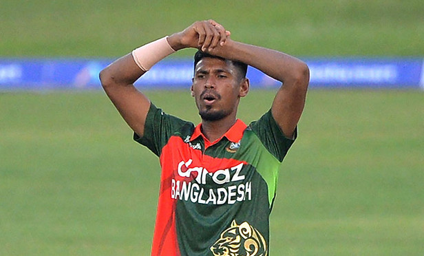 সর্বোচ্চ উইকেটশিকারি মুস্তাফিজ