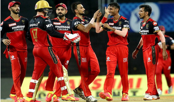 জমে উঠেছে আইপিএল পয়েন্ট টেবিল, শেষ চার নিশ্চিত করলো ব্যাঙ্গালুরু
