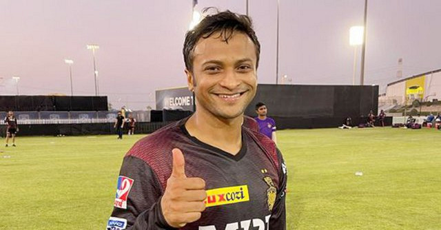আইপিএলে প্রথম স্পিনার হিসেবে অনন্য এক রেকর্ড গড়লেন সাকিব
