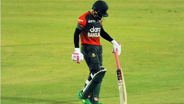আউট, আউট, আউট, উইকেট হারালো বাংলাদেশ, দেখেনিন সর্বশেষ স্কোর