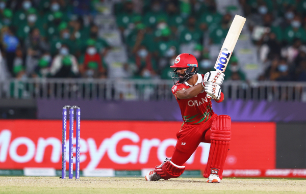 হারের শঙ্কায় কাঁপছে বাংলাদেশ, দেখেনিন সর্বশেষ স্কোর