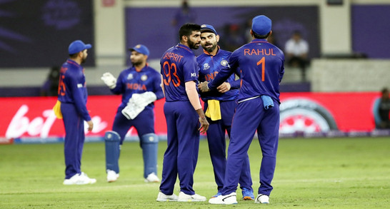 ভারতকে নিয়ে অবিশ্বাস্য মন্তব্য করলেন ভারতীয় তারকা পেসার