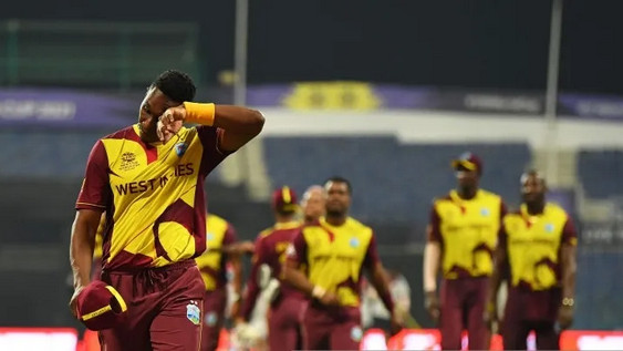 সবাইকে কাঁদিয়ে বিদায়ের ঘোষণা দিলেন ব্রাভো