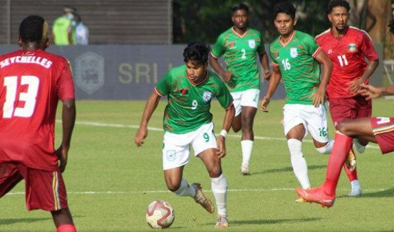 হাড্ডাহাড্ডি লড়াইয়ে শেষ হলো বাংলাদেশ বনাম সিসেলসের খেলা, দেখেনিন ফলাফল