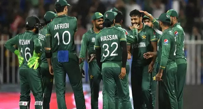 সেমি ফাইনালে অস্ট্রেলিয়ার বিপক্ষে মাঠে নামার আগে বড় বিপদে পাকিস্তান
