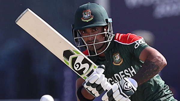 অবিশ্বাস্য: লিটন এখন বোলারও