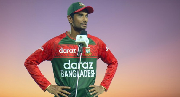 লজ্জাজনক ভাবে হেরে সরাসরি যাদেরকে দুষলেন অধিনায়ক মাহমুদউল্লাহ