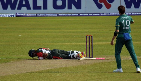 আফিফকে বল ছুঁড়ে মারায় শস্তি পেলেন শাহীন