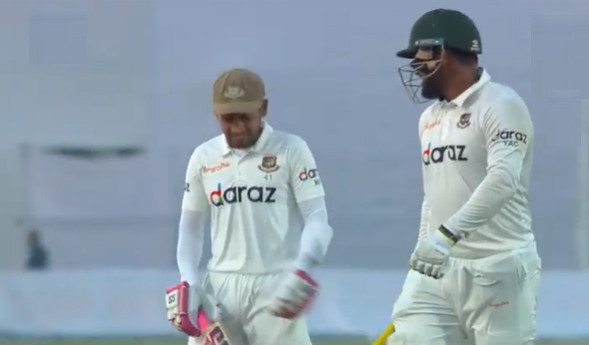 এইমাত্র শেষ হলো বাংলাদেশ ও পাকিস্তানের মধ্যকার তৃতীয় দিনের খেলা