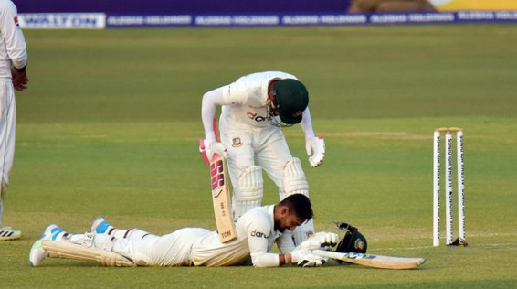 ঢাকা টেস্টের আগে চরম দু:সংবাদ পেল বাংলাদেশ