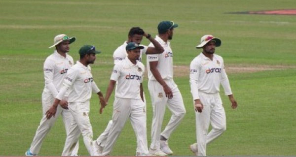 হটাৎ করে অবিশ্বাস্য কারণে বন্ধ তৃতীয় সেশনের খেলা